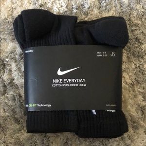 Nike cotton cushioned crew socks